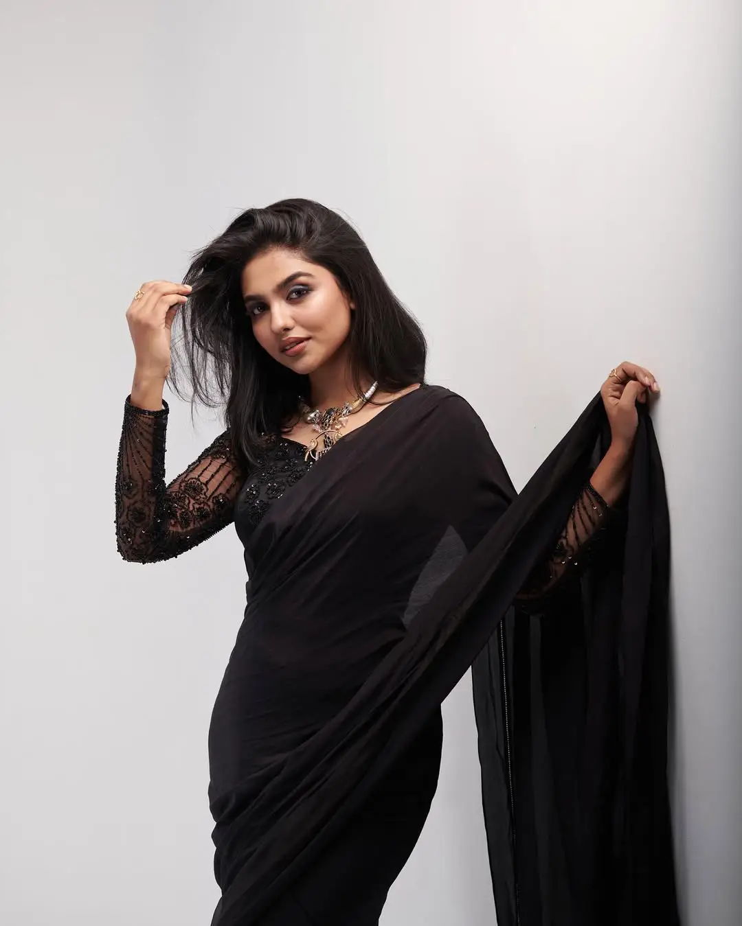 Jana Nayagan beauty Mamitha Baiju latest photos (1)