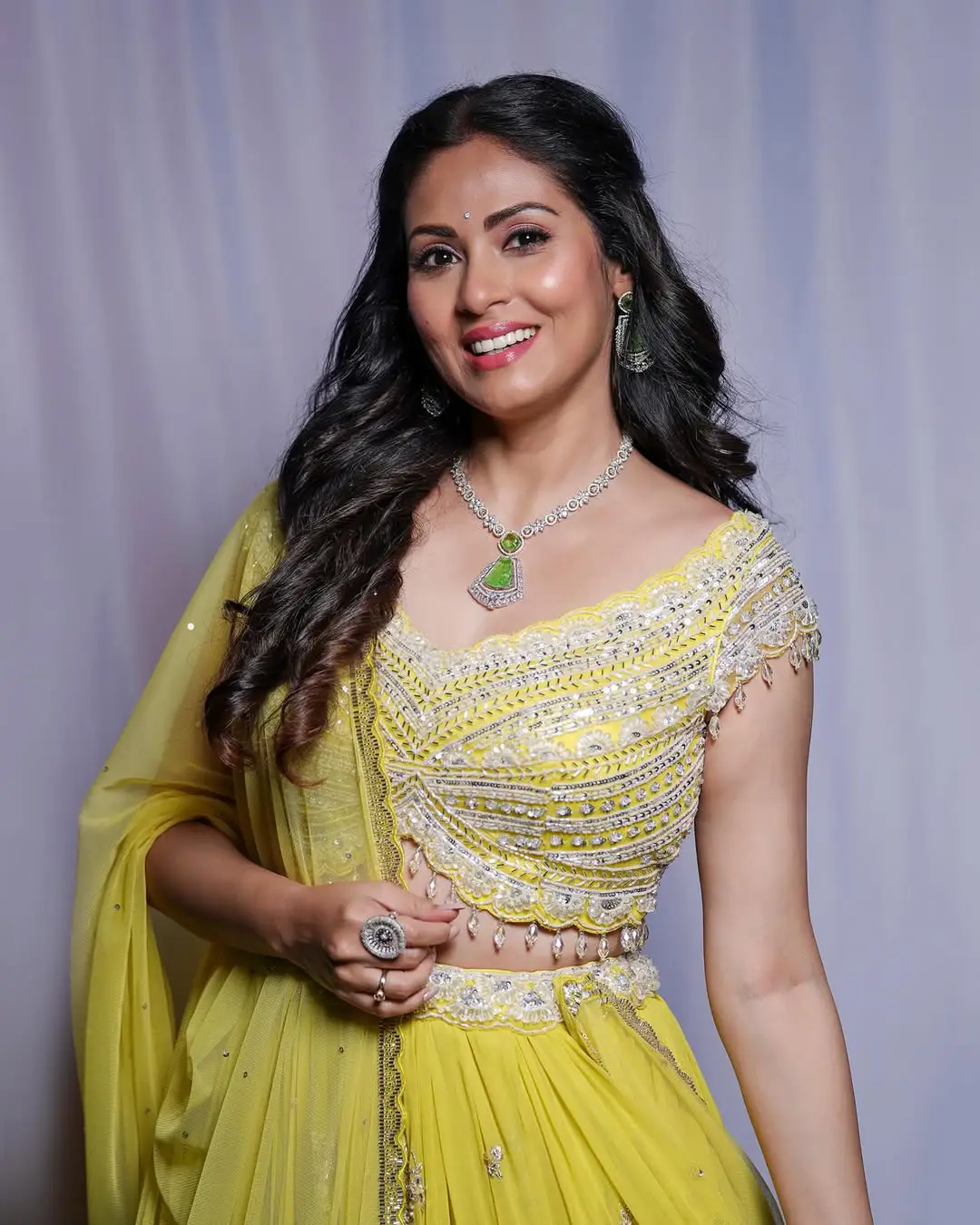 Jayam movie Beauty Sadha latest photos (1)