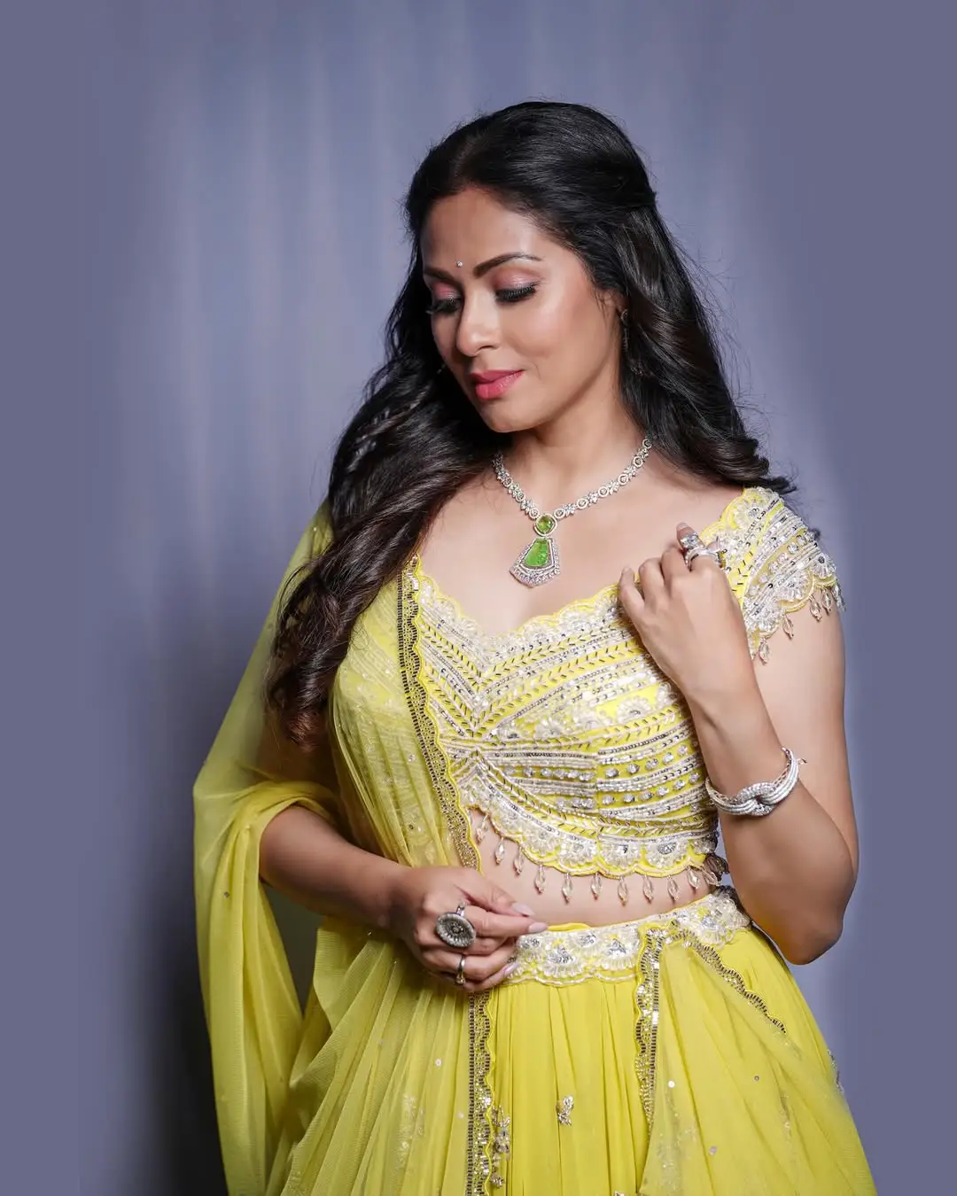 Jayam movie Beauty Sadha latest photos (1)