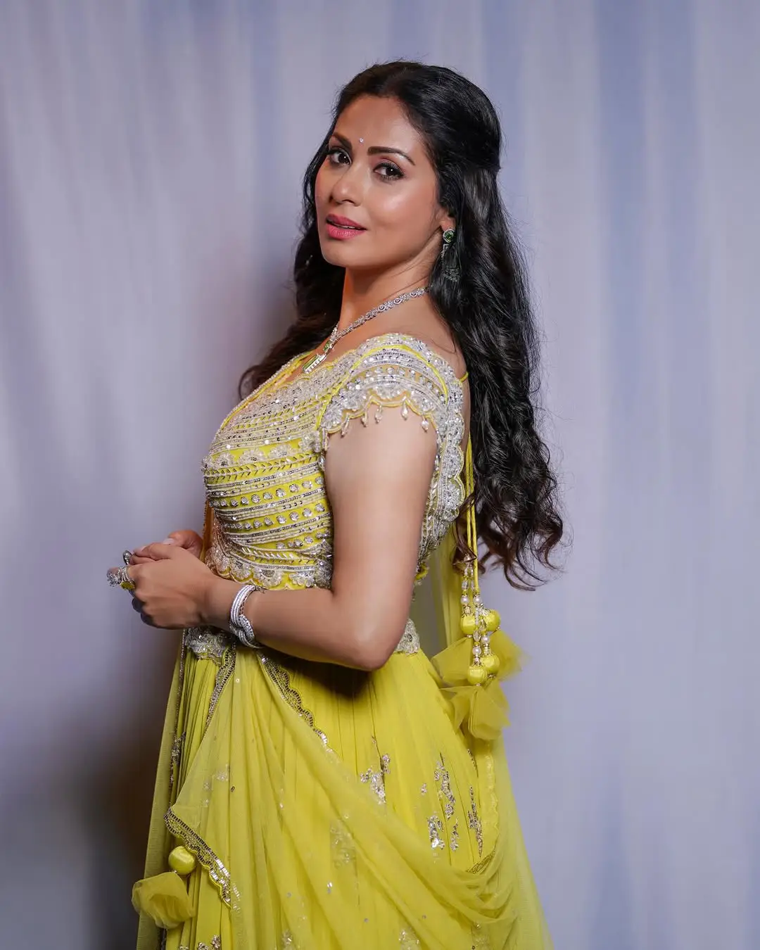 Jayam movie Beauty Sadha latest photos (1)