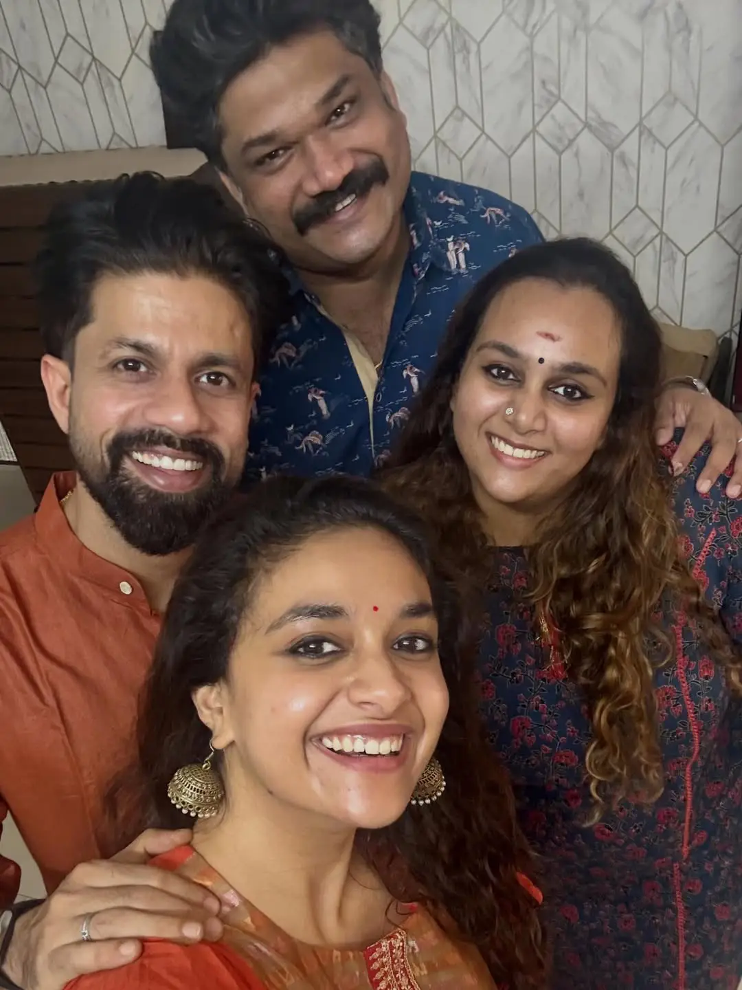 Keerthy Suresh and Antony Sankranthi festival celebrations (1)