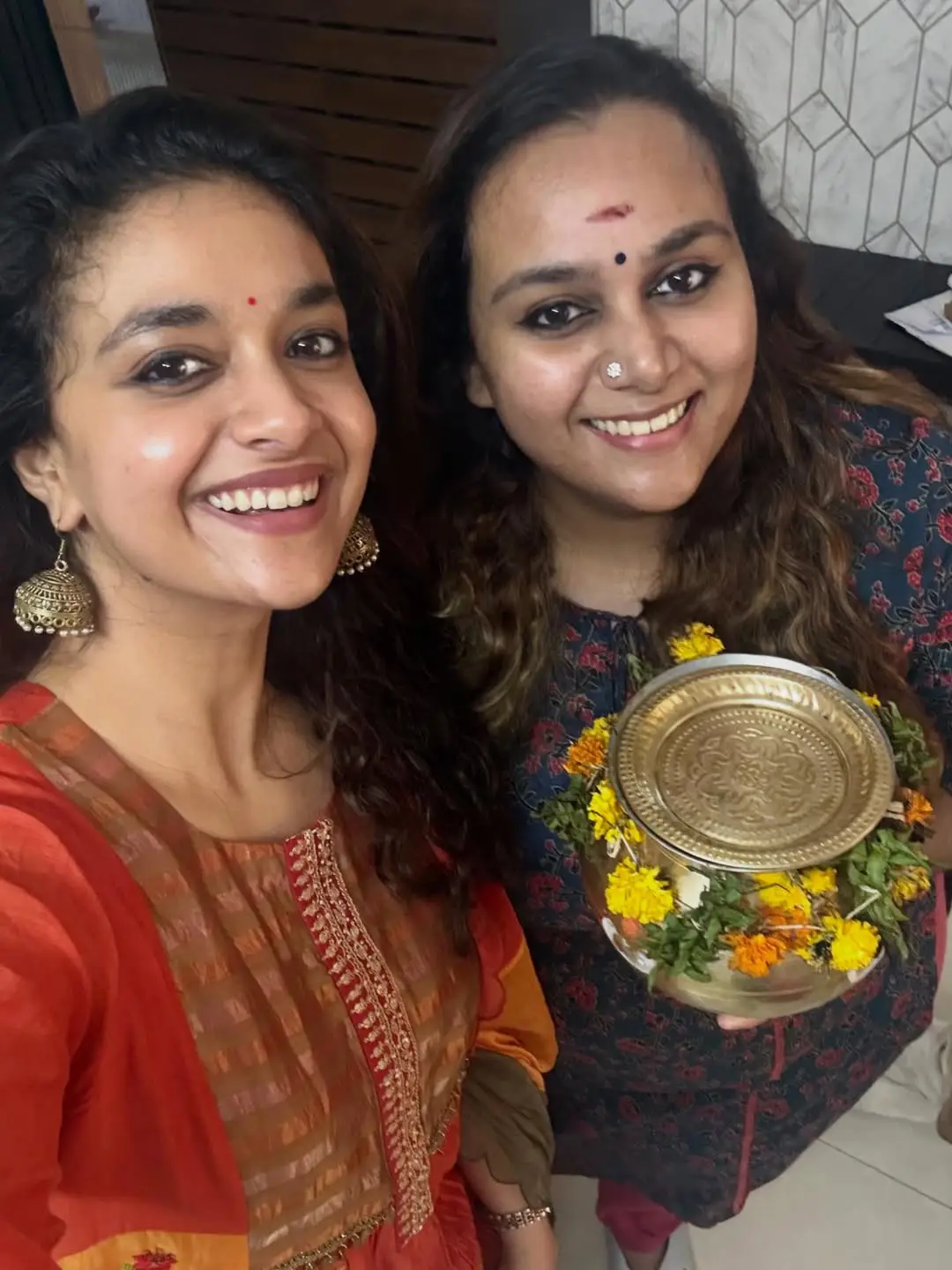 Keerthy Suresh and Antony Sankranthi festival celebrations (1)