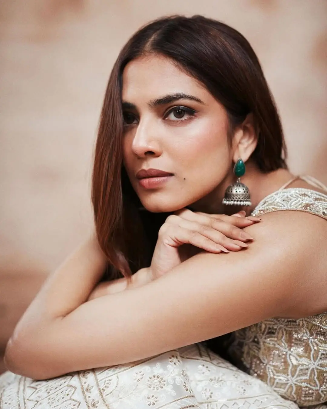 Malavika Mohanan latest glamour photos (1)