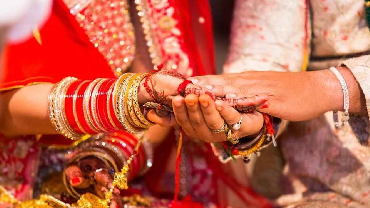 Marriage Incentive: పెళ్లి చేసుకుంటే రూ.2 లక్షలు.. ప్రభుత్వం గుడ్ న్యూస్… జీవో జారీ