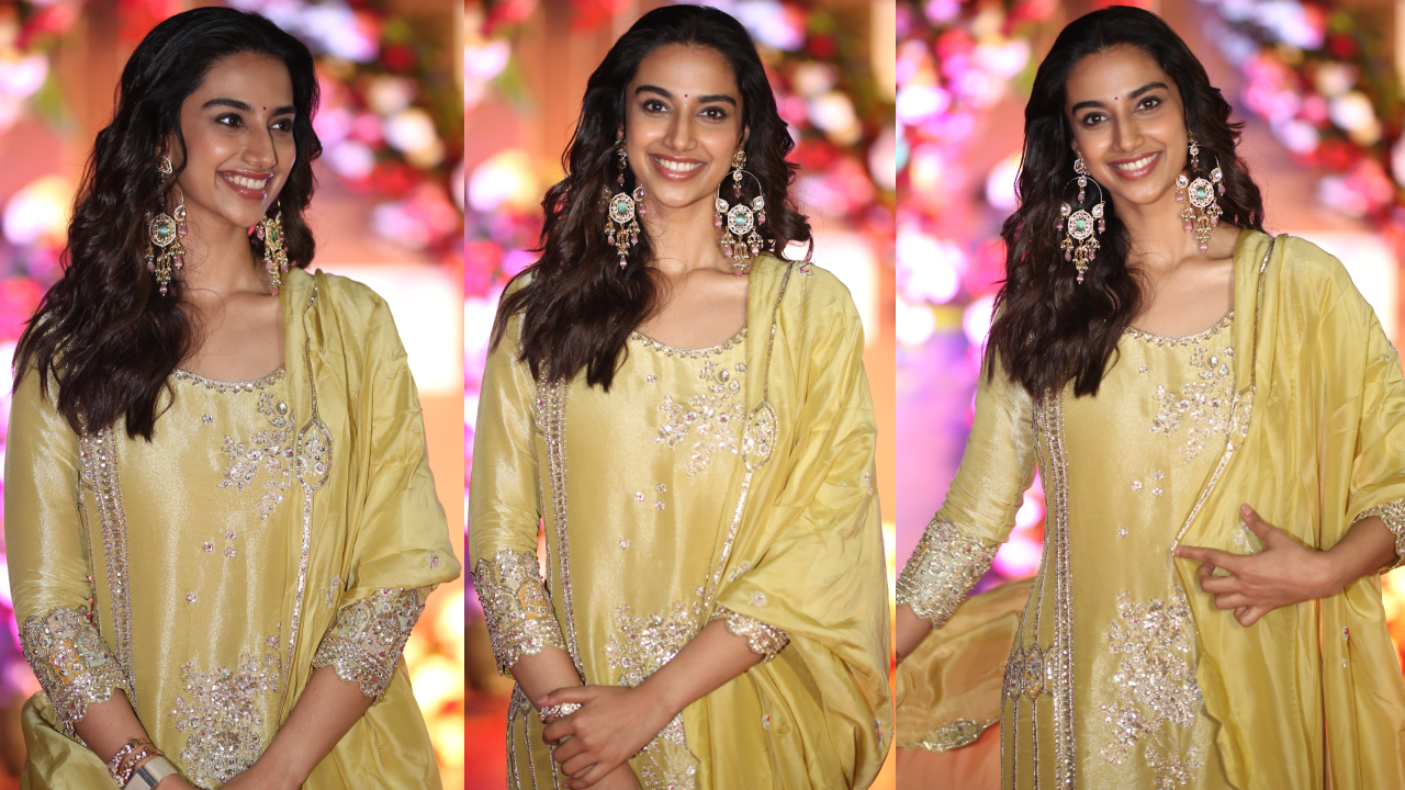 Meenakshi Chaudhary: అనగనగా ఒక రాజు సక్సెస్ ఈవెంట్ లో మీనాక్షి.. క్రేజీ ఫోటోలు వైరల్