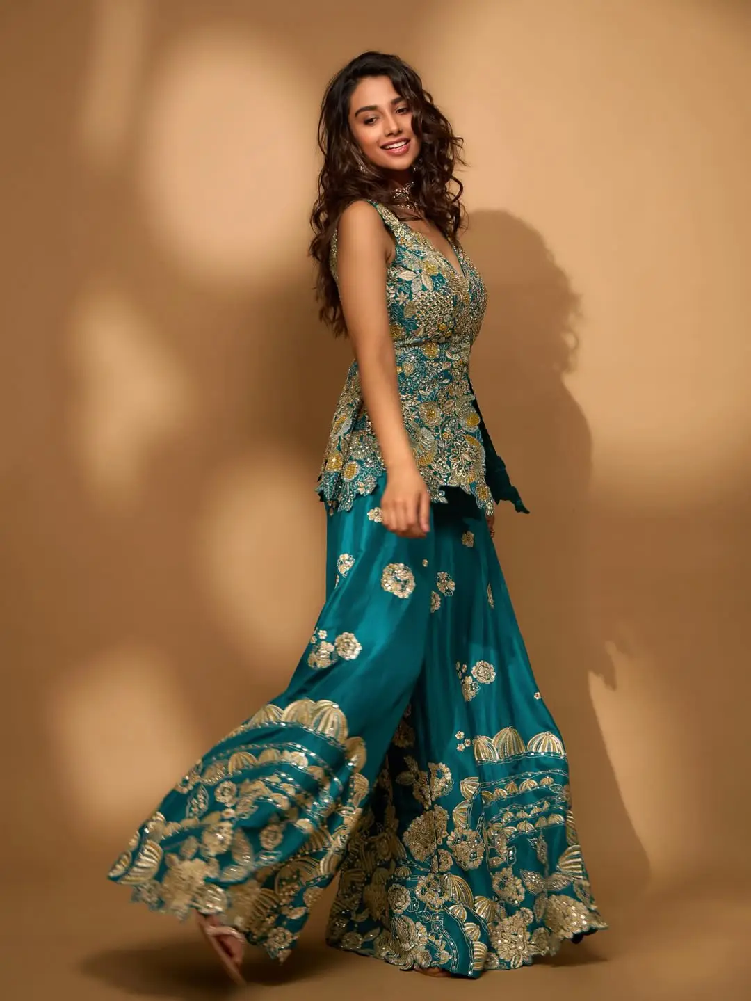 Meenakshi Chaudhary latest photoshoot is trending on social media. (1)