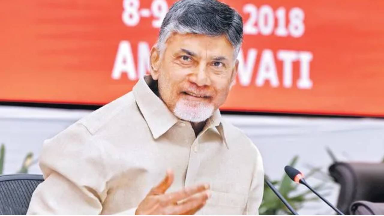 Andhra Pradesh : ఏపీలో పండుగ వేళ బ్యాంక్ అకౌంట్లలోకి డబ్బులు.. ఒక్కొక్కరికి రూ.30 నుంచి 60వేలు..