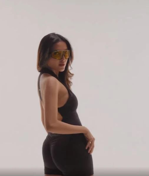 Neha Shetty Sizzling Poses frond Friend Business Promotion