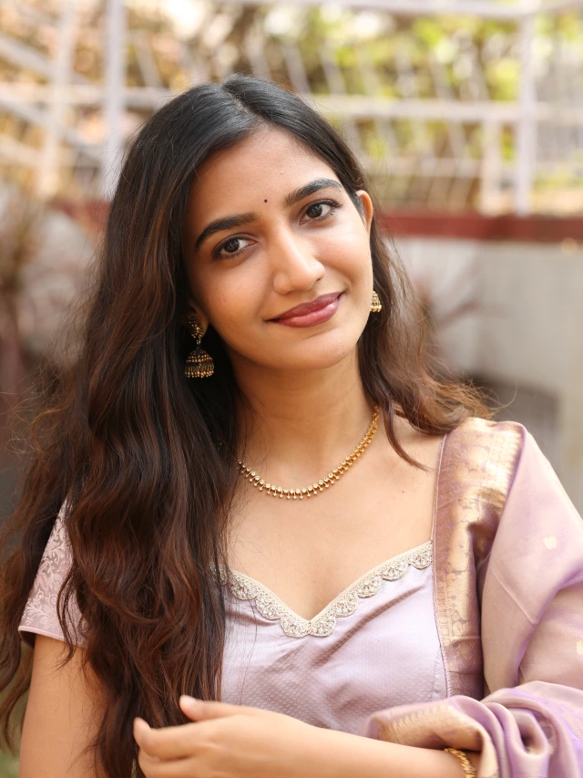 Nehaa Pathan Simple Looks in New Movie Opening