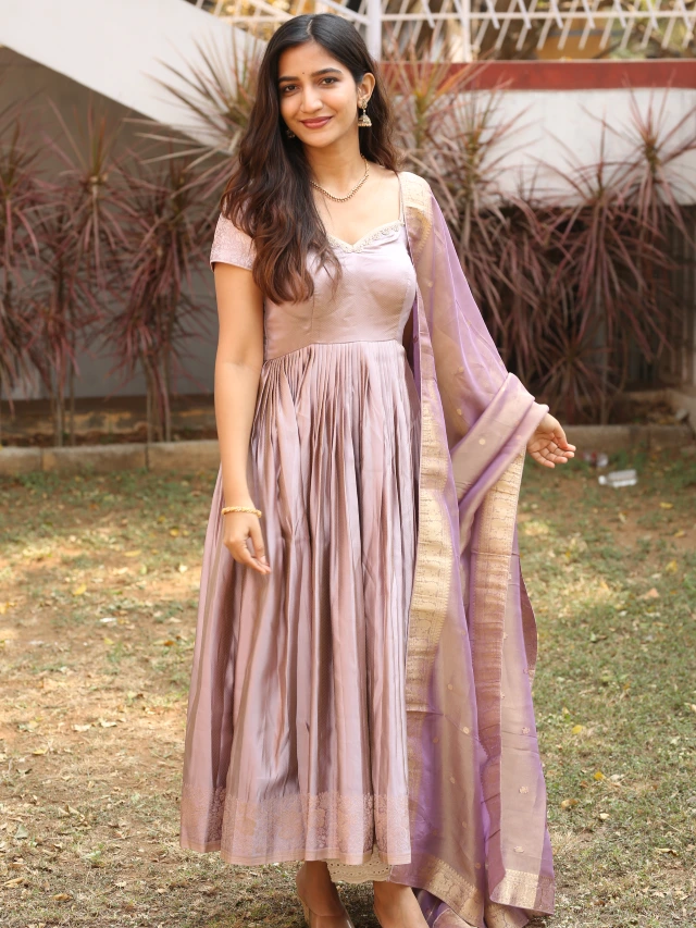 Nehaa Pathan Simple Looks in New Movie Opening