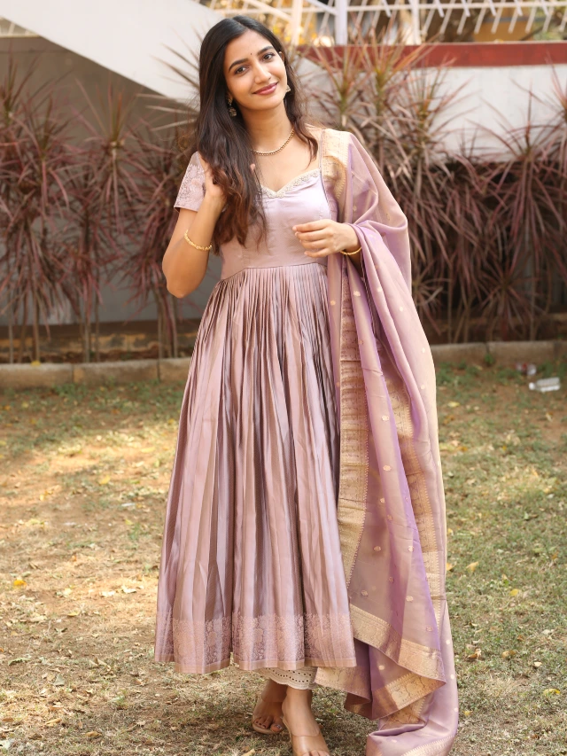 Nehaa Pathan Simple Looks in New Movie Opening