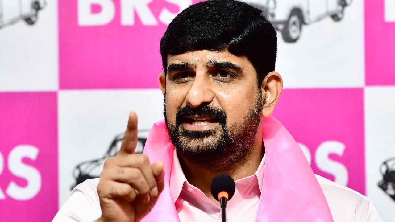 Padi Kaushik Reddy: బీఆర్ఎస్ ఎమ్మెల్యేపై ఐపీఎస్ అధికారుల సంఘం సీరియస్.. సారీ చెప్పాలని డిమాండ్