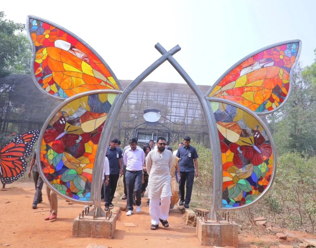 Pawan Kalyan Visits Vizag Zoo Park