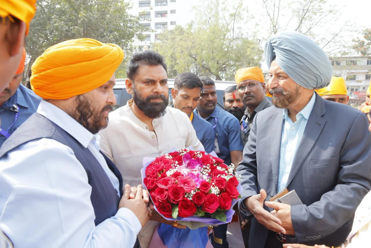 Pawan Kalyan Visits Nanded Gurudwara