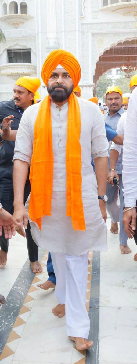 Pawan Kalyan Visits Nanded Gurudwara
