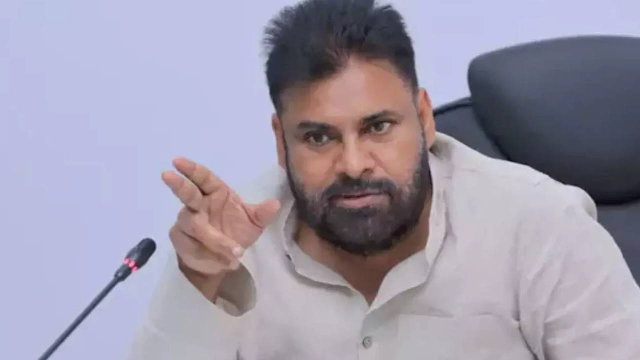 JanaSena Party : తెలంగాణపై జనసేనాని దృష్టి.. పార్టీ బలోపేతంకు చర్యలు మొదలు.. కమిటీలన్నీ రద్దు..!