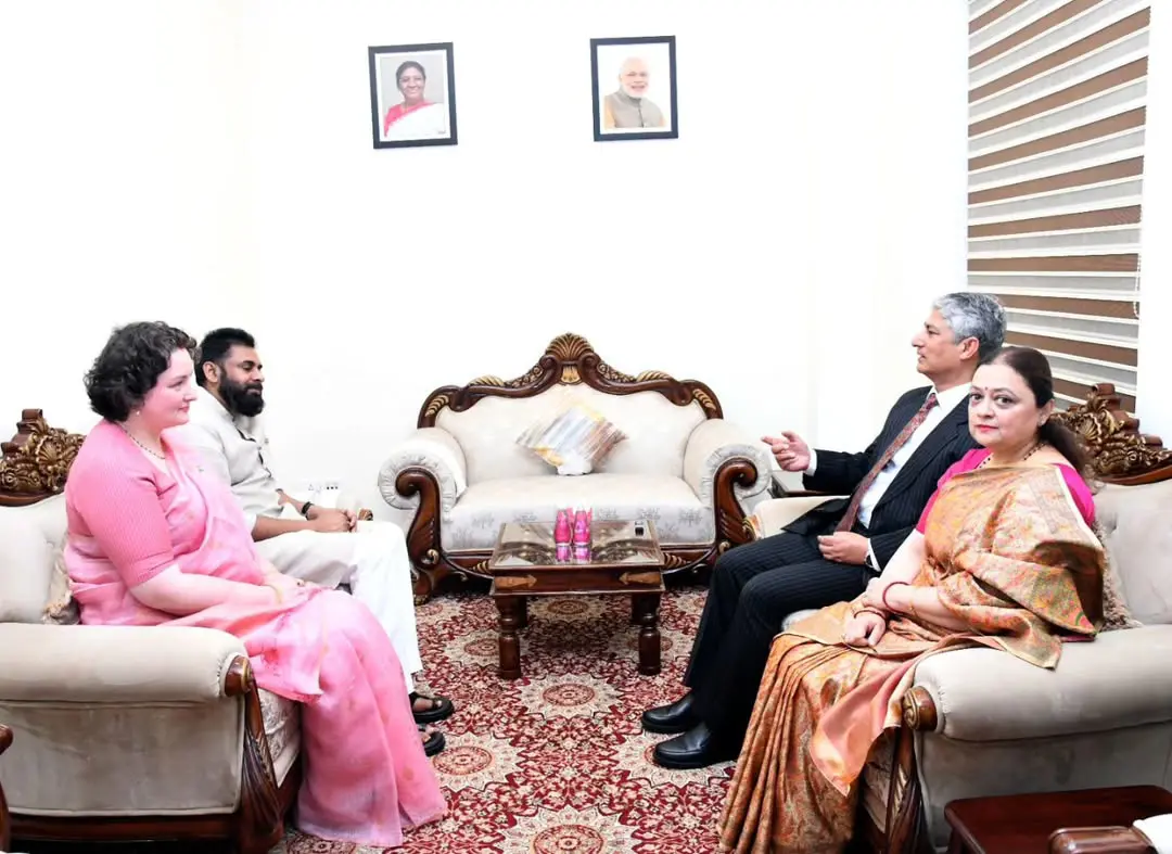 Chandrababu Wife nara Bhuvaneswari Pawan Kalyan wife Anna Lezhneva Participated in Governor Party