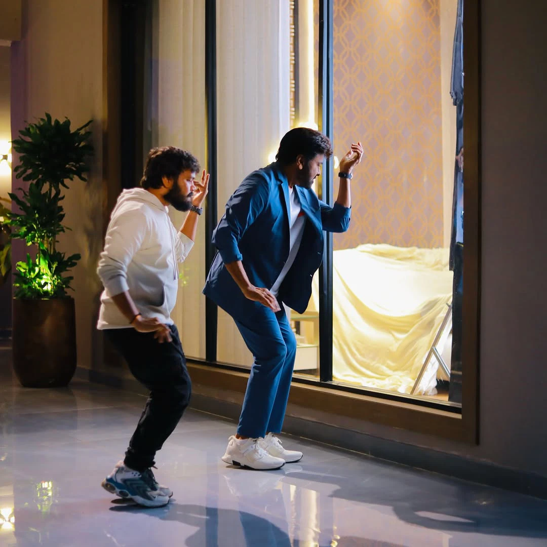 Polaki Vijay Shares Mana Shankara Varaprasad Garu Dance Working Stills with Chiranjeevi and Venkatesh