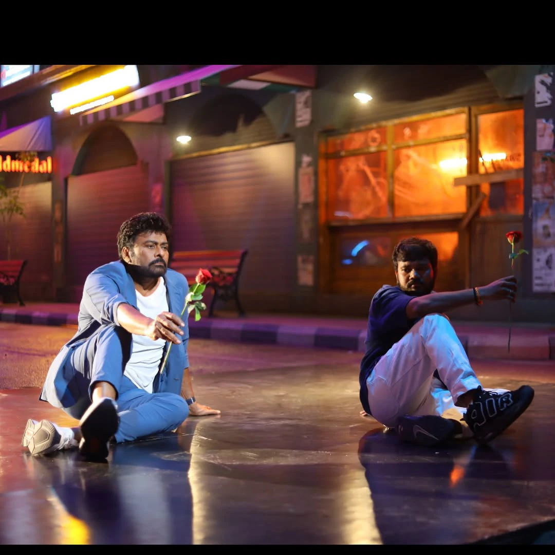 Polaki Vijay Shares Mana Shankara Varaprasad Garu Dance Working Stills with Chiranjeevi and Venkatesh