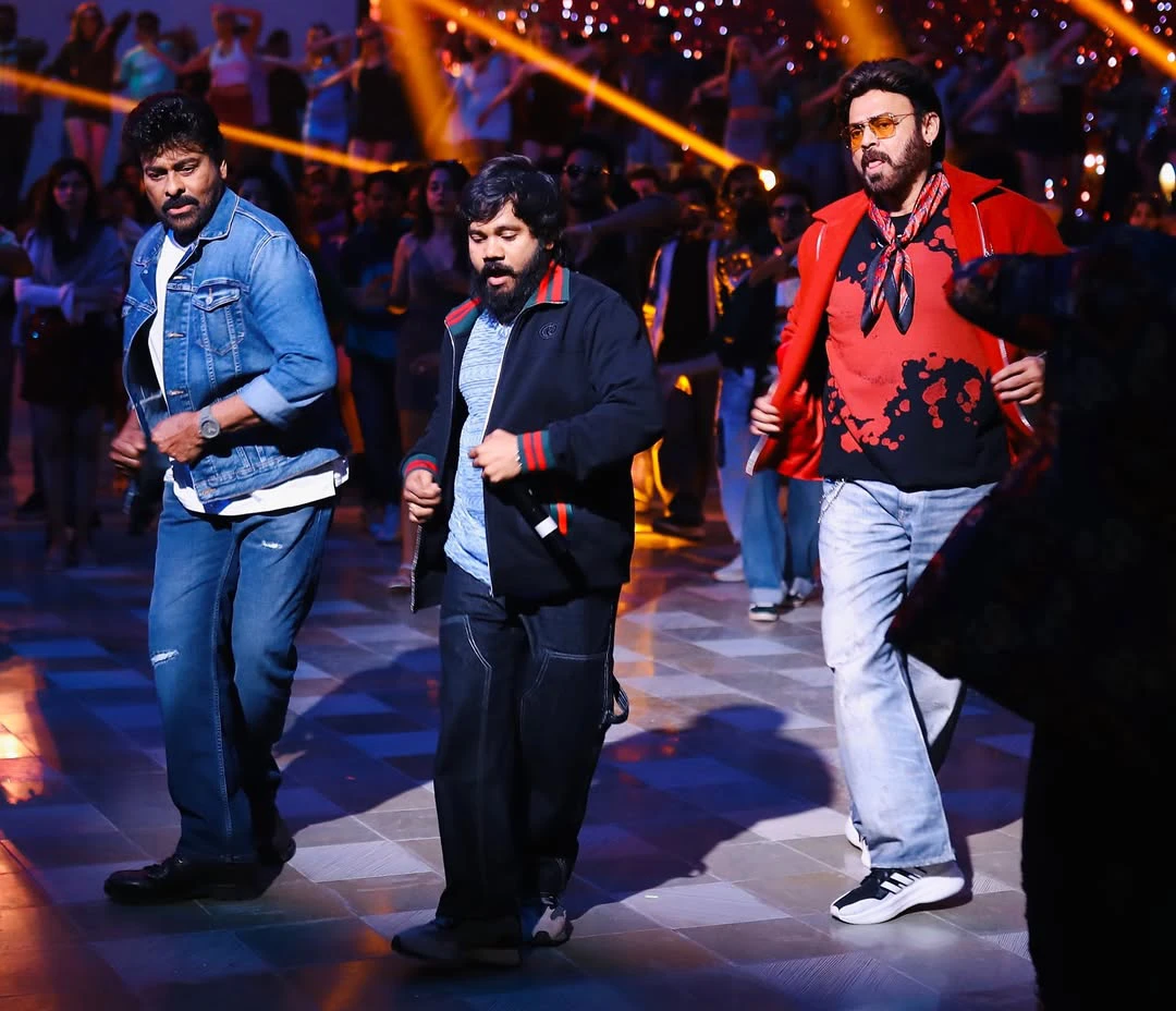 Polaki Vijay Shares Mana Shankara Varaprasad Garu Dance Working Stills with Chiranjeevi and Venkatesh