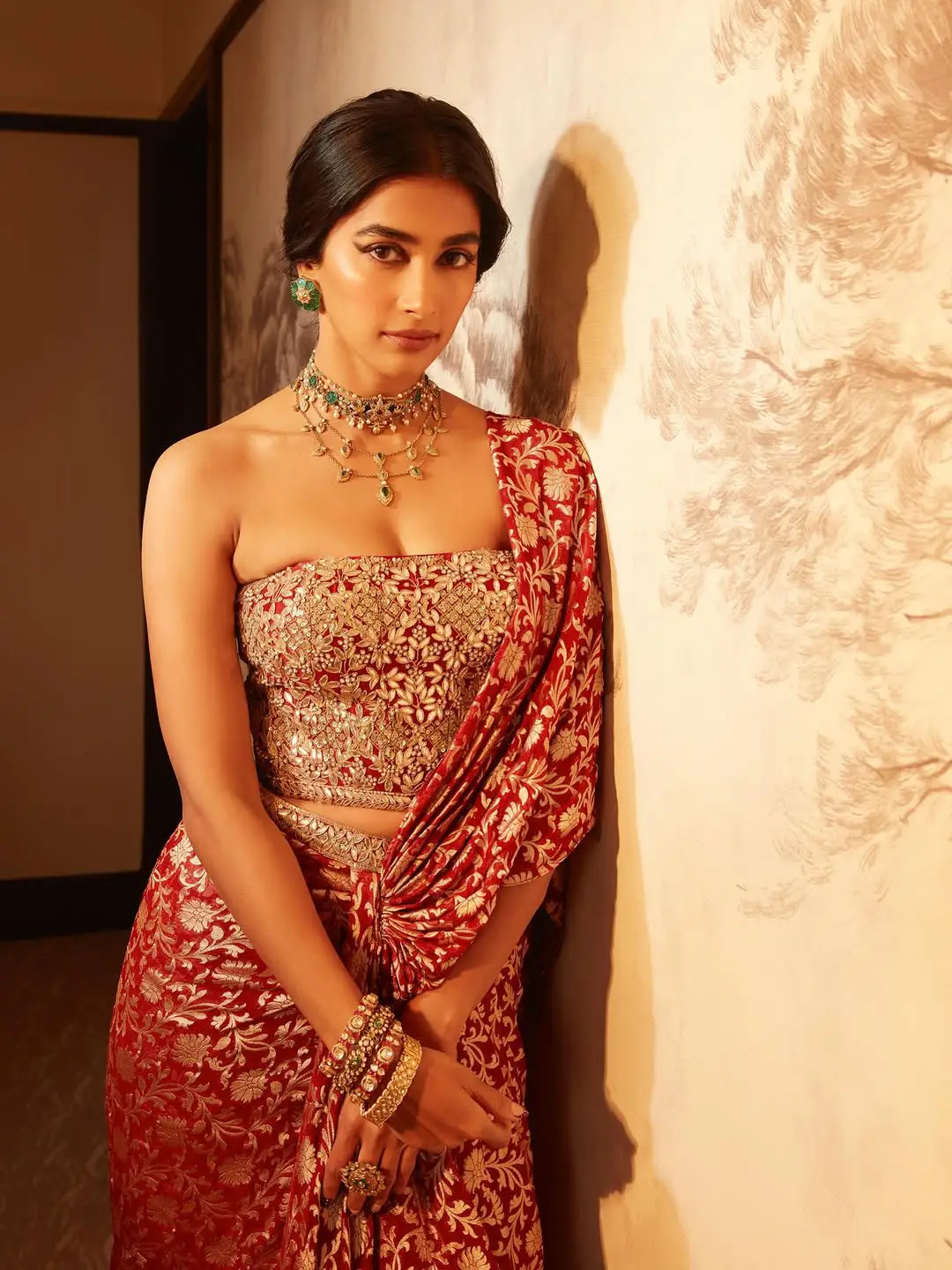 Pooja Hegde latest glamour photos (1)