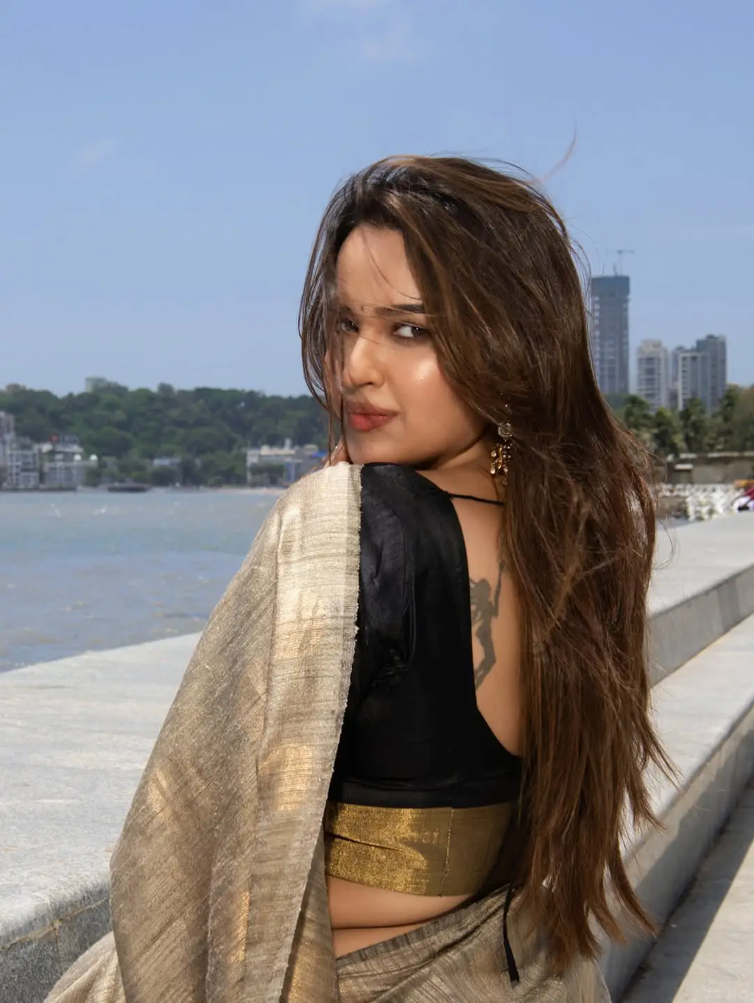 Poojitha Ponnada latest glamour photos (1)