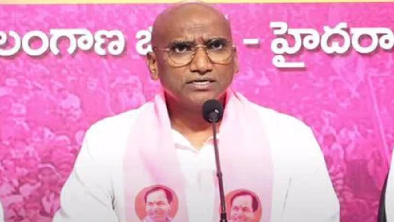 RS Praveen Kumar : రేవంత్ రెడ్డి రాజకీయ క్రీడలో పోలీస్ అధికారులు బలికాకండి.. అంతా డైవర్షన్ పాలిటిక్స్..