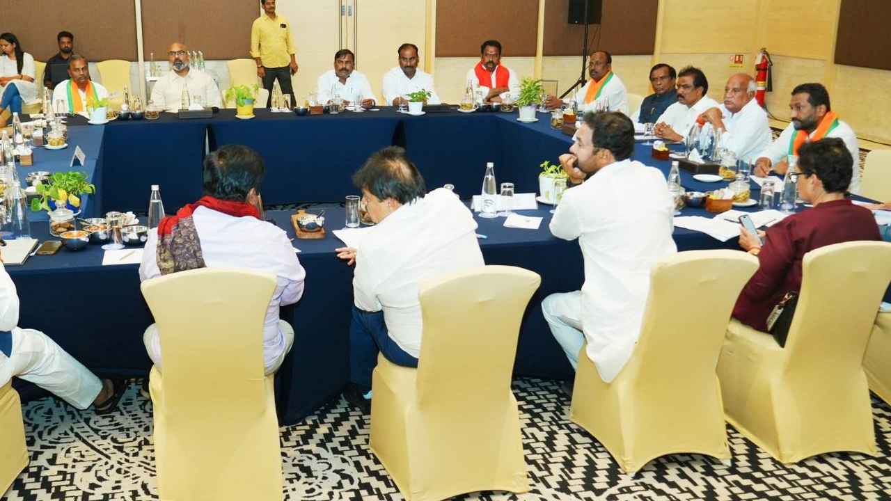 Municipal Elections: మున్సిపల్ ఎన్నికలపై బీజేపీ ఫోకస్.. గెలుపు కోసం వ్యూహాలు