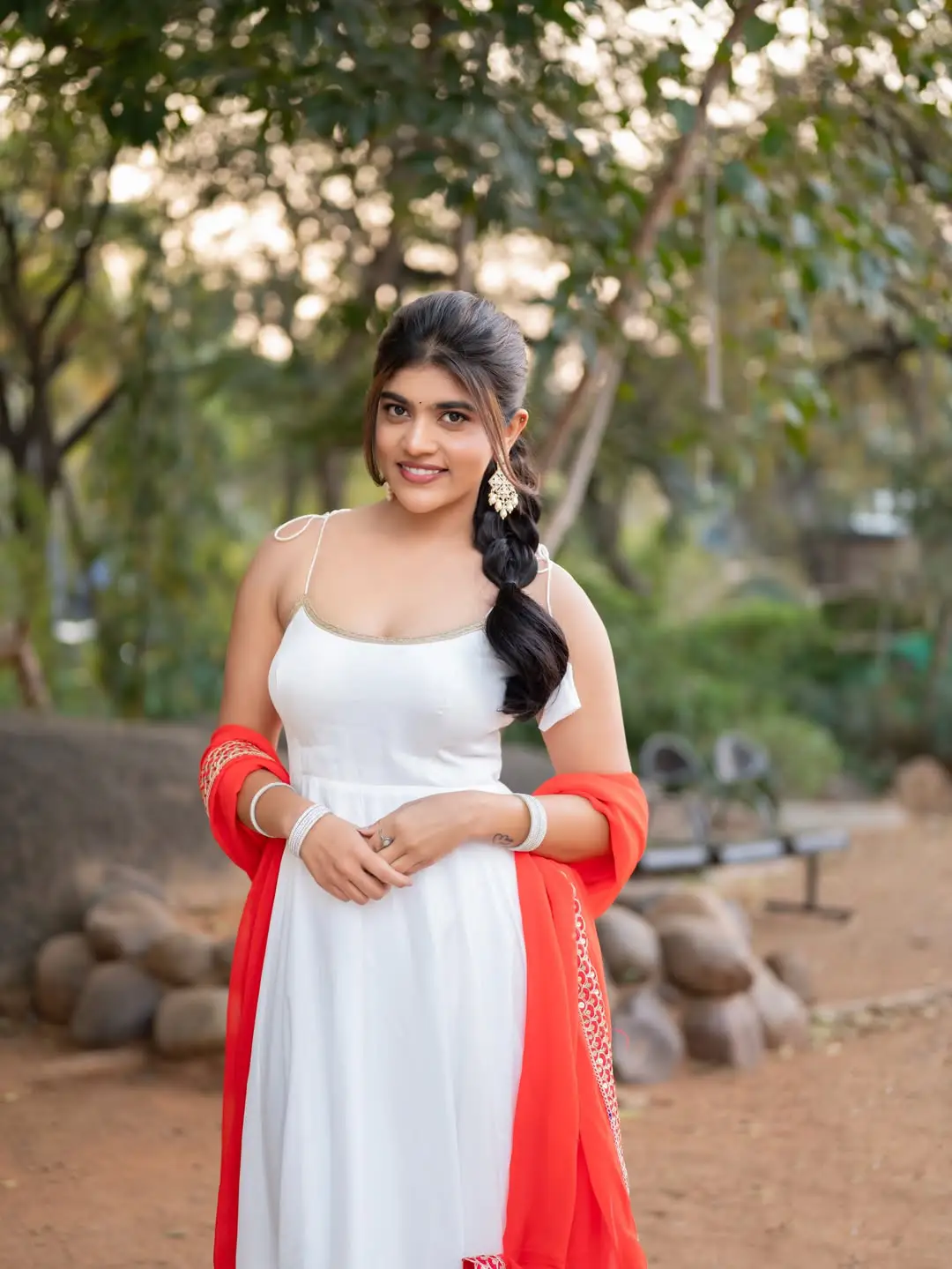 Rithu Chowdhary latest hot photos (2)