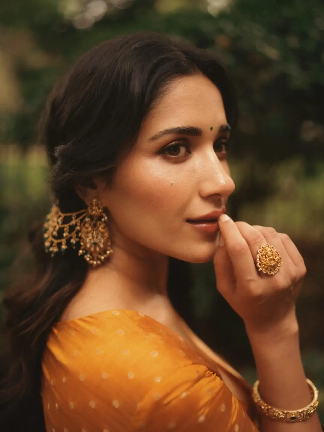 Ruhani Sharma latest photos (1)