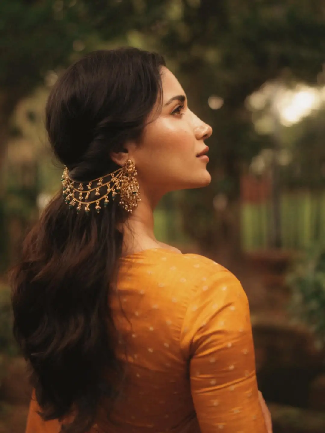 Ruhani Sharma latest photos (1)