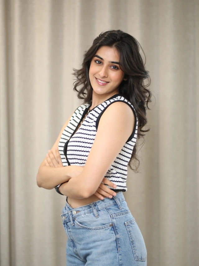 Sakshi Vaidya Trendy Looks