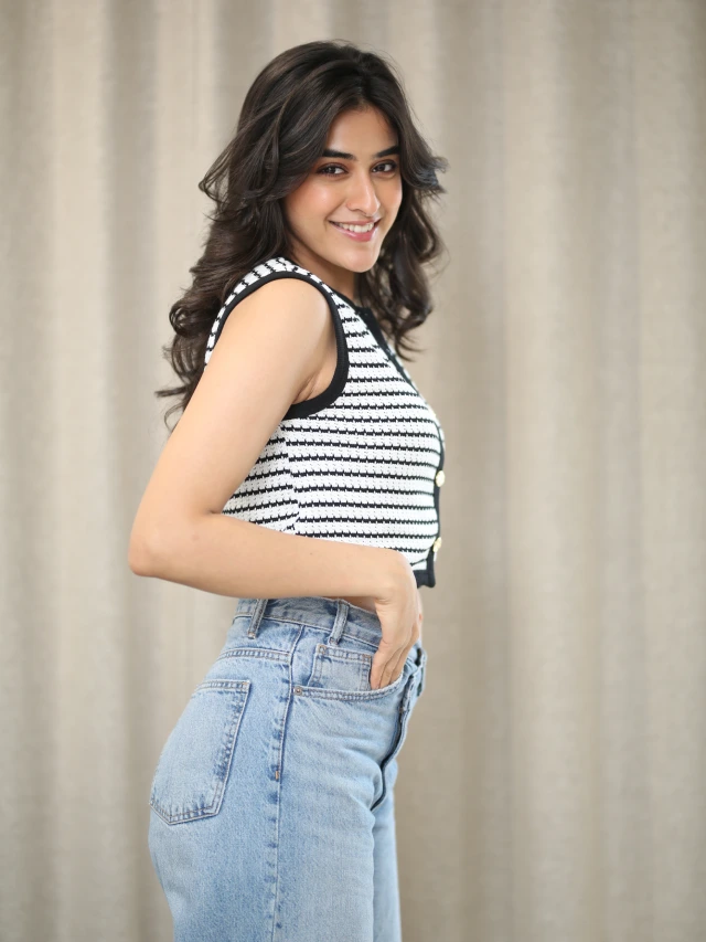 Sakshi Vaidya Trendy Looks