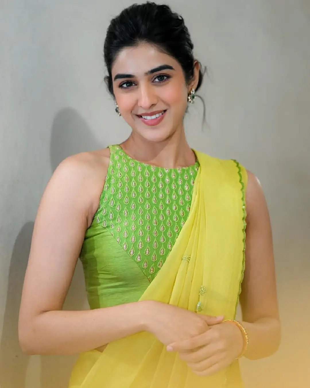 Sakshi Vaidya latest photo gallery (1)