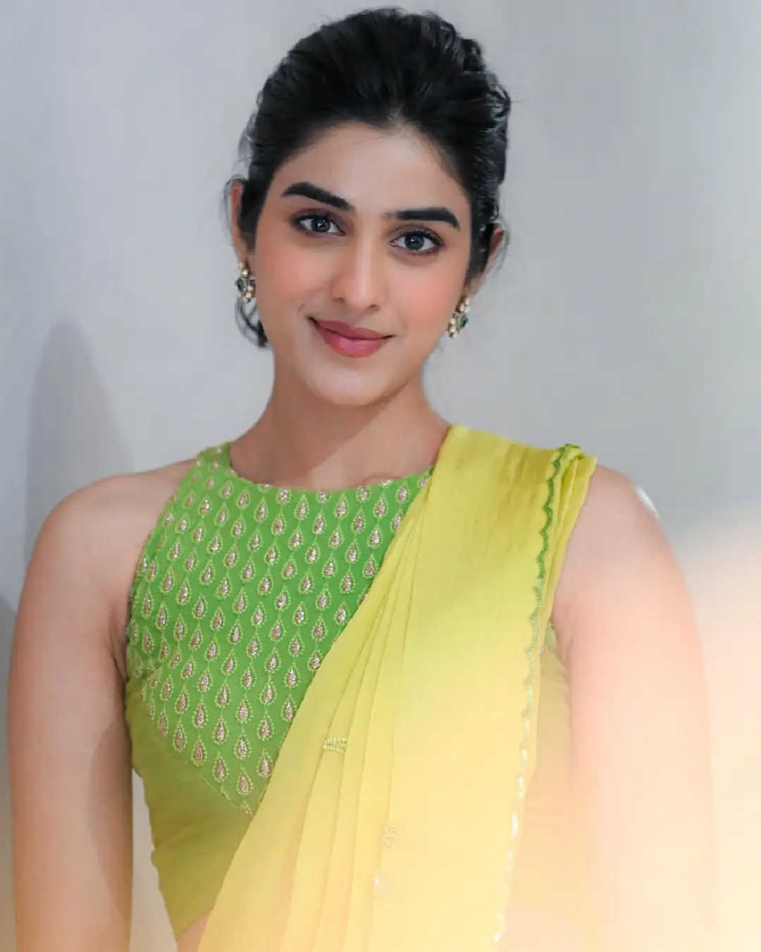 Sakshi Vaidya latest photo gallery (1)