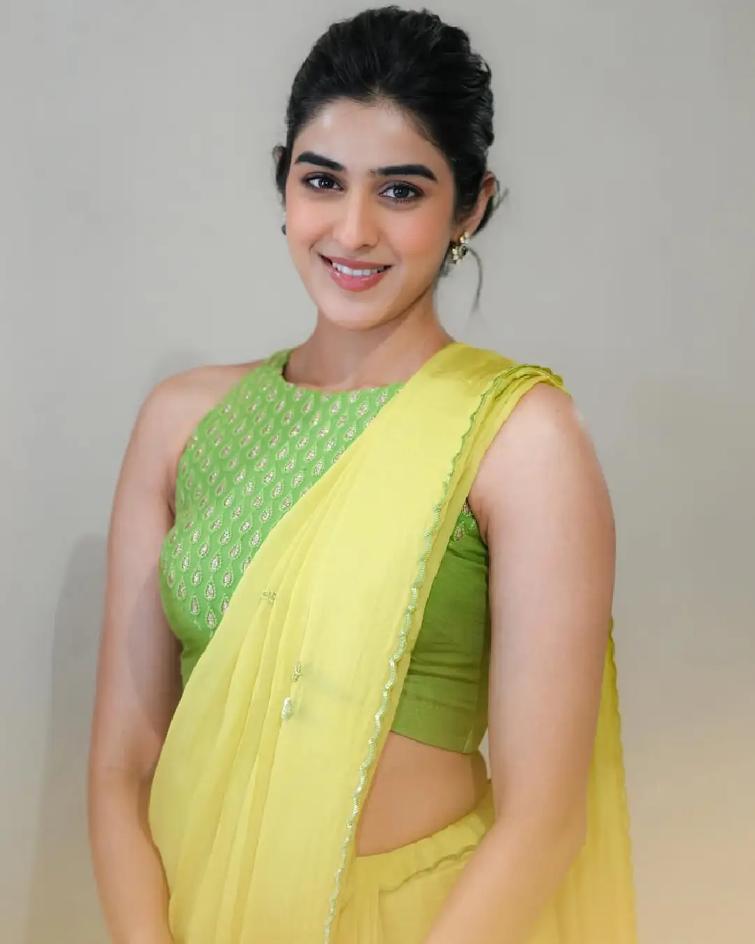 Sakshi Vaidya latest photo gallery (1)