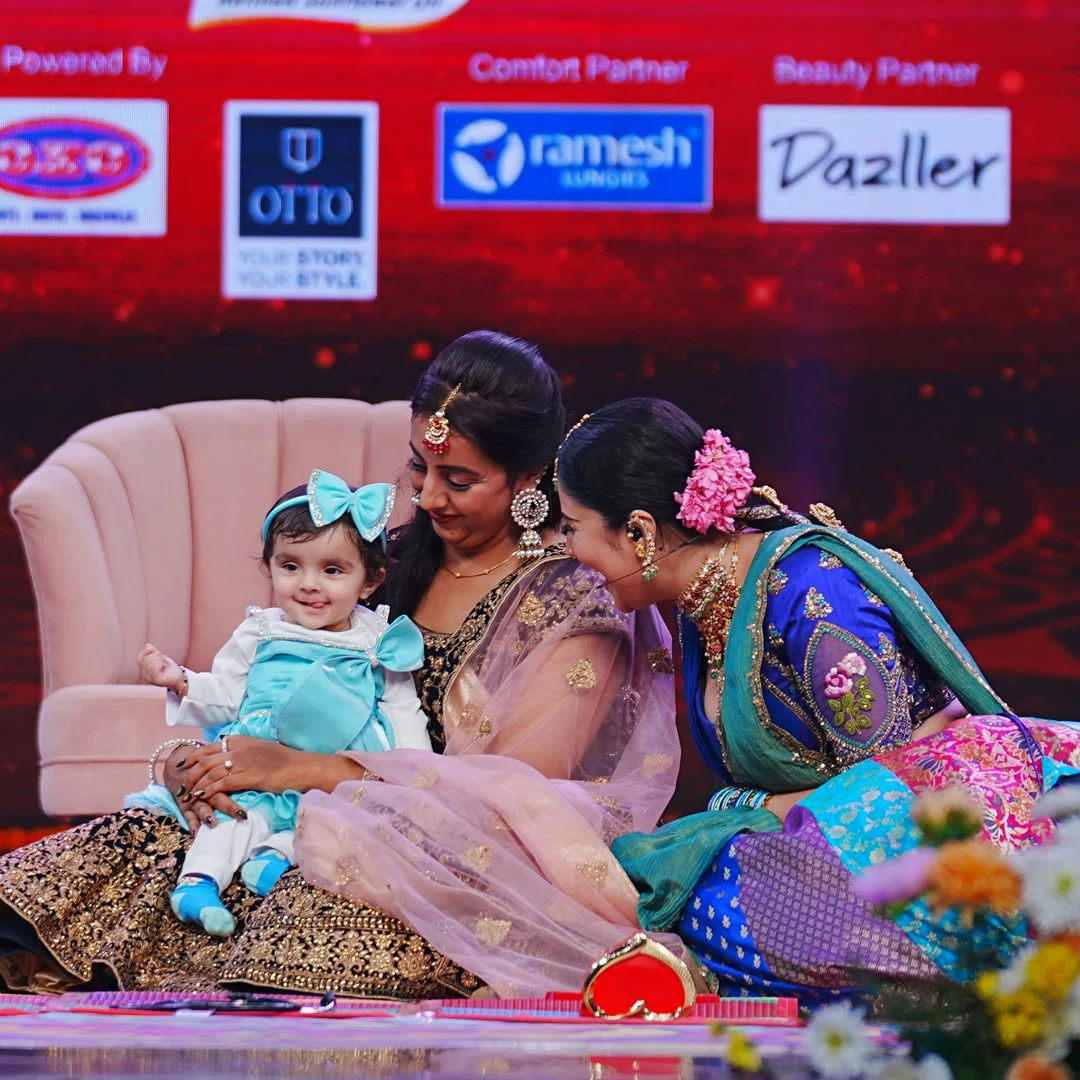 Sanjana Galrani Participated in TV Show with Daughter