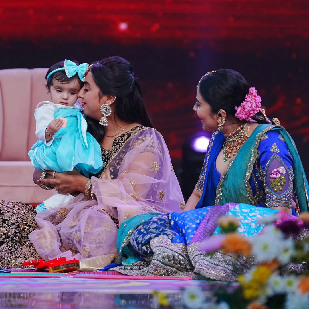 Sanjana Galrani Participated in TV Show with Daughter