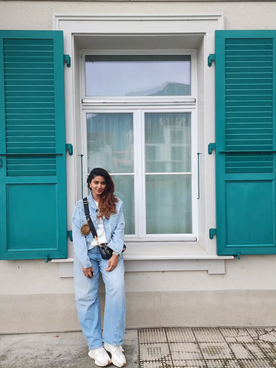 Sneha Enjoying Vacation with Family