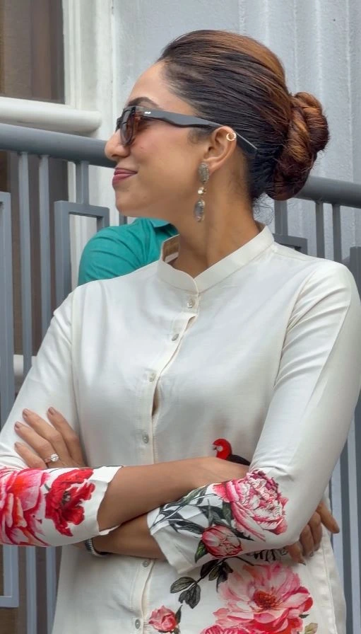 Sobhita Dhulipala Simple Looks in Cheekatilo Movie Promotions