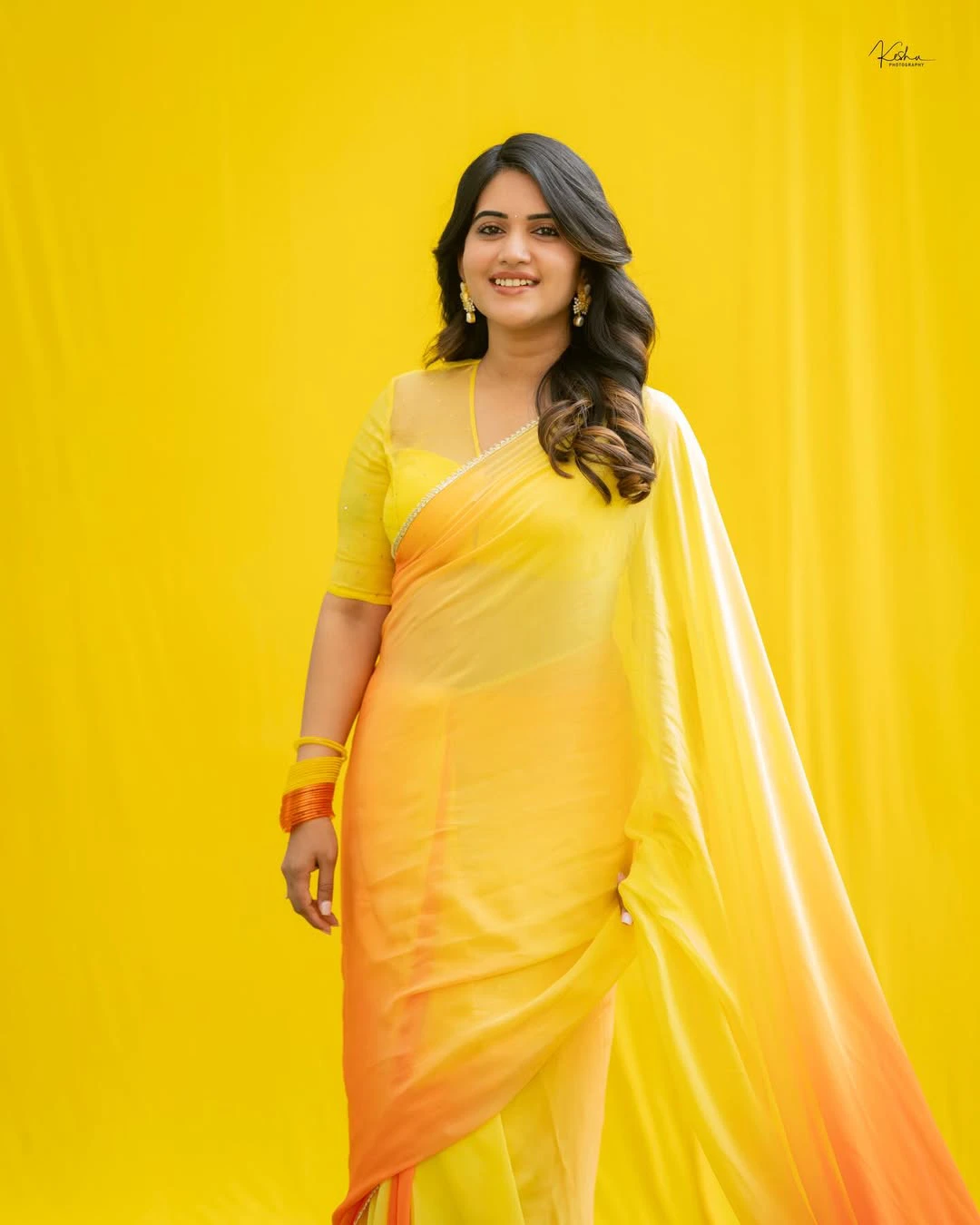 Sravanthi Chokarapu Stunning Looks in Yellow Saree