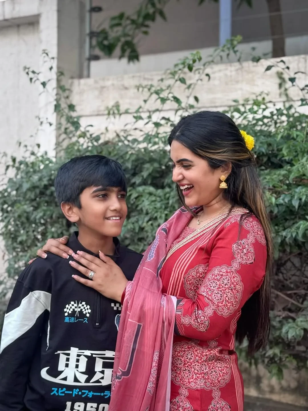 Sravanthi Chokarapu Festival Photos with Her Son