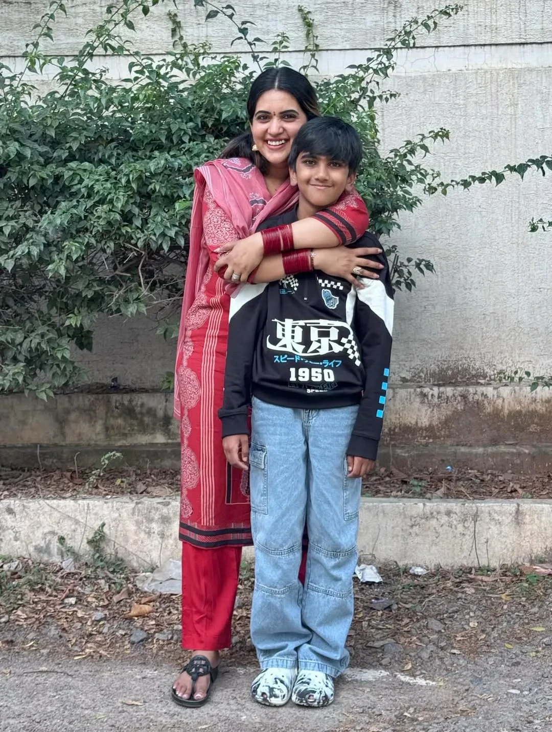 Sravanthi Chokarapu Festival Photos with Her Son