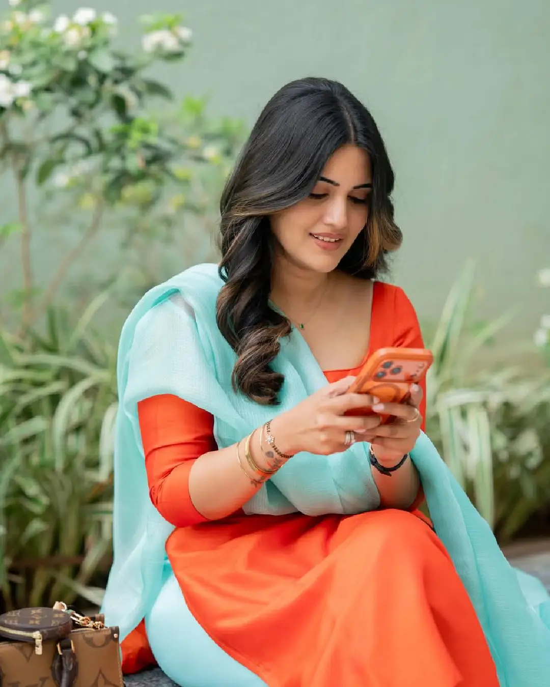 Sravanthi Chokarapu latest glamour photos (8)