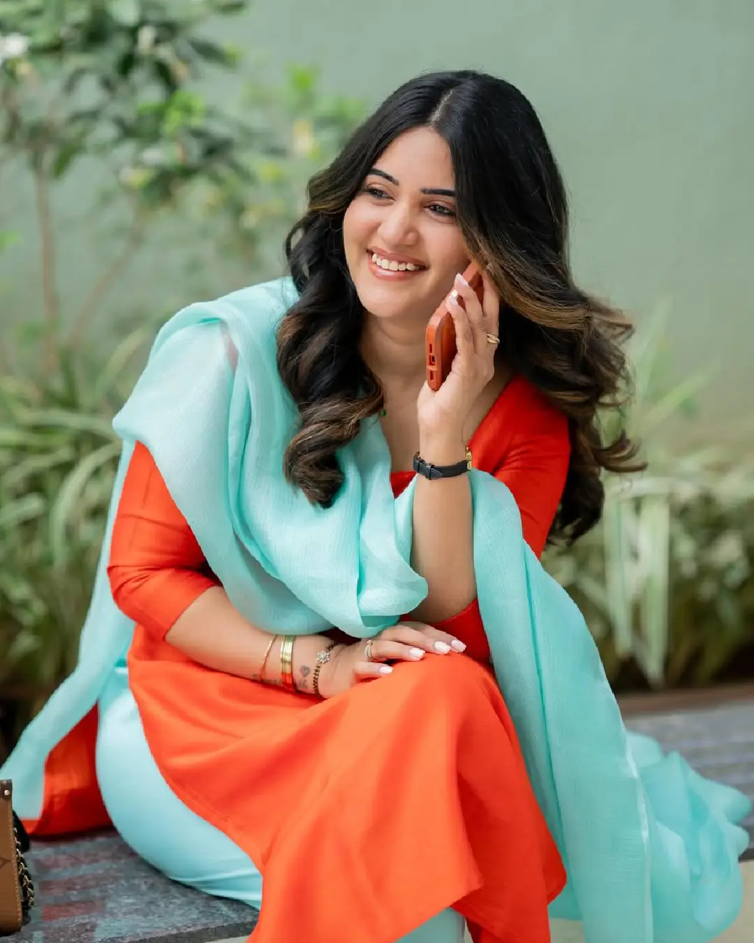 Sravanthi Chokarapu latest glamour photos (1)