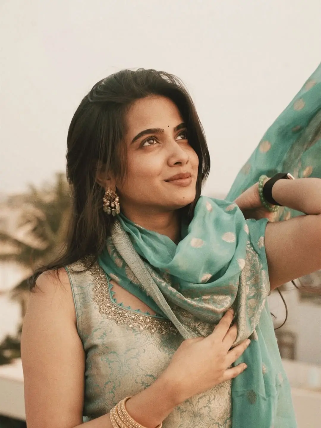 Sri Gouri Priya celebrate Sankranti festival by flying kites (1)