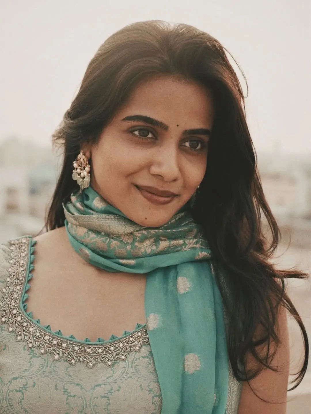 Sri Gouri Priya celebrate Sankranti festival by flying kites (1)