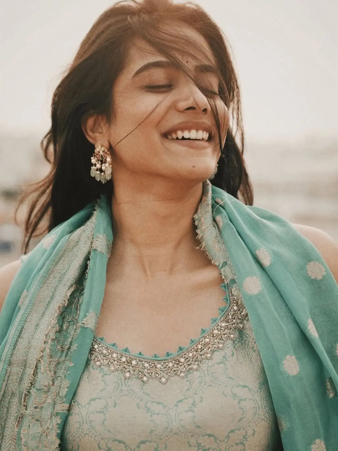 Sri Gouri Priya celebrate Sankranti festival by flying kites (1)