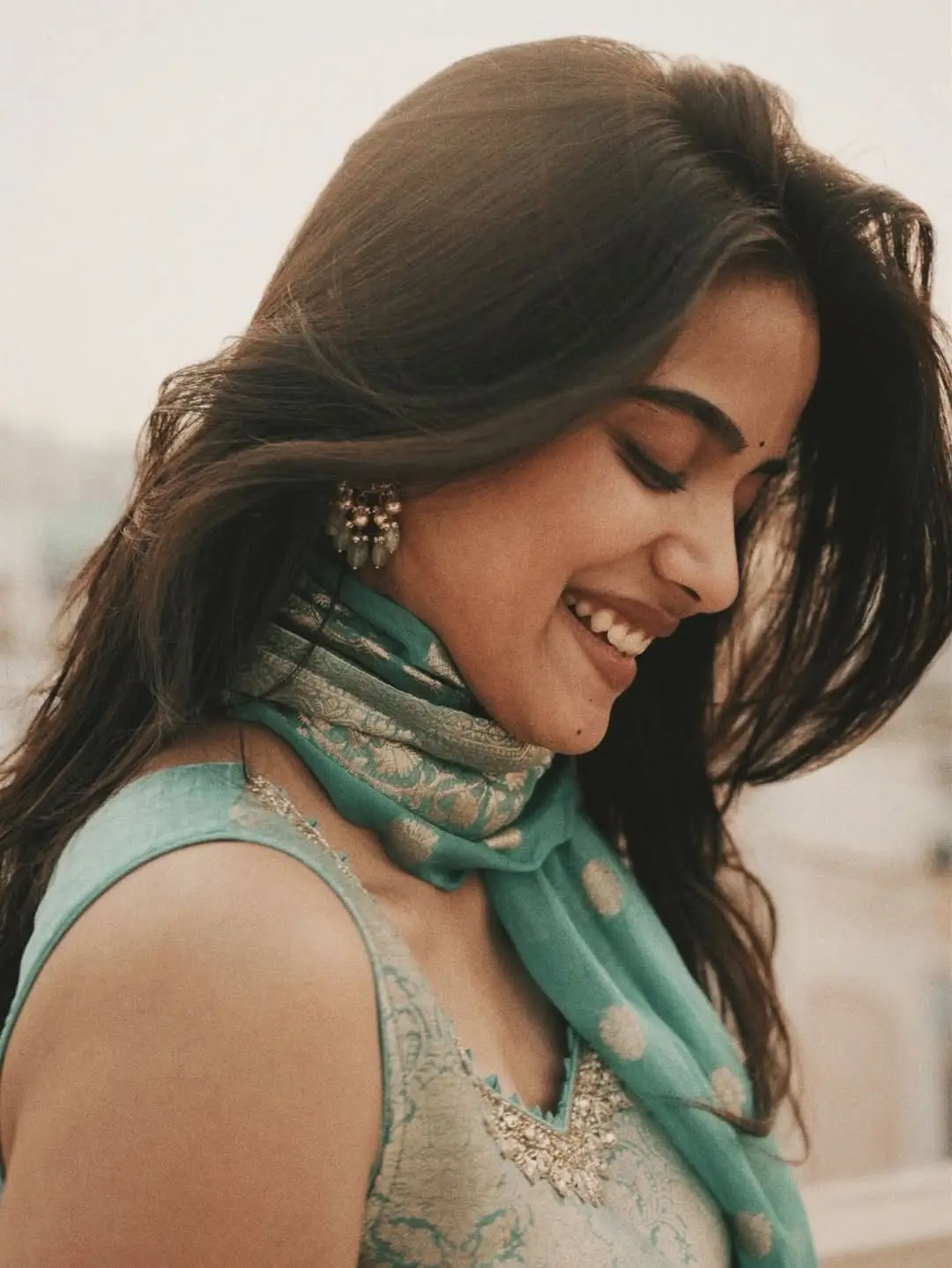 Sri Gouri Priya celebrate Sankranti festival by flying kites (1)