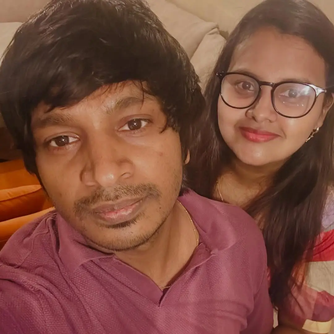 Stellaraj shared spatial photos on her husband Yadamma Raju birthday. (1)